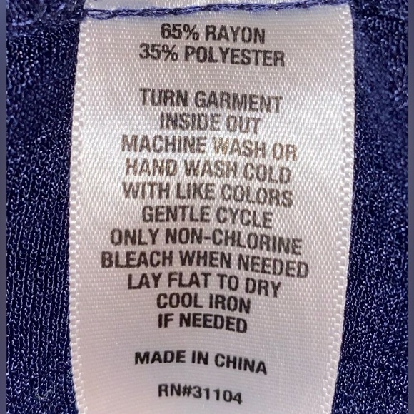 New Directions Navy Blue Tiered
Swing Top Blouse Long Bell
Sleeve Ladies Size 1X - Picture 5 of 7